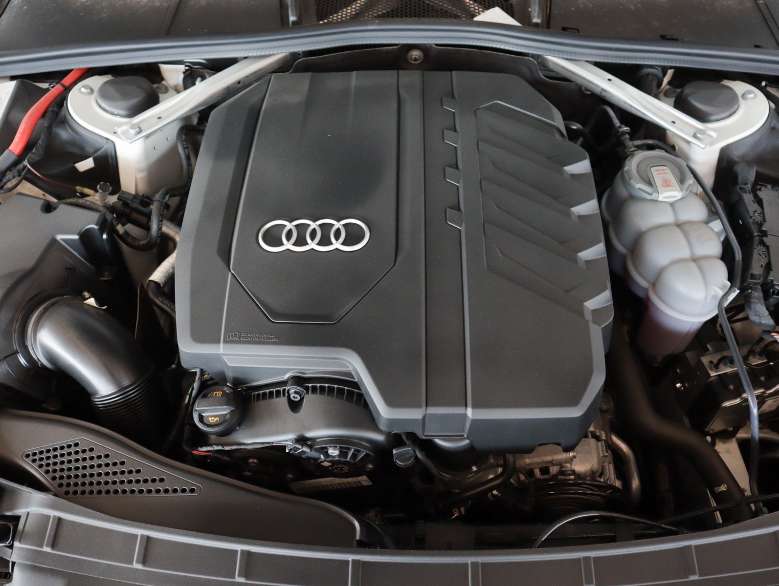 Used 2023 Audi A5 2.0T Premium w/ Convenience Package AWD/4WD image 4