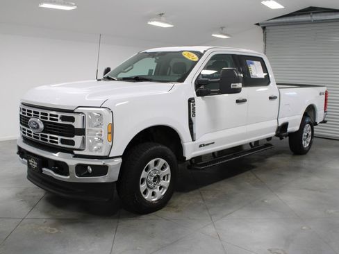 Used 2024 Ford F250 XLT image 4