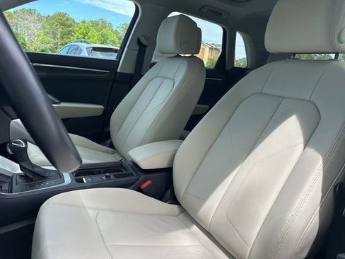 Used 2023 Audi Q3 2.0T Premium Plus w/ Premium Plus Package AWD/4WD image 11