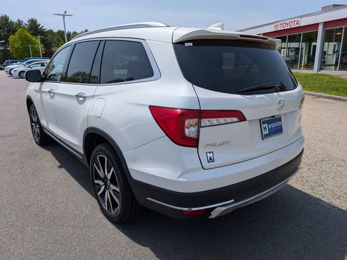 Used 2022 Honda Pilot Touring image 3