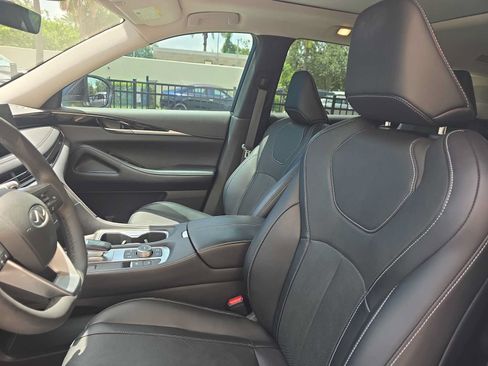 Used 2023 INFINITI QX60 Pure w/ Cargo Package FWD image 15