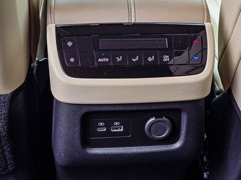 Used 2024 INFINITI QX60 Luxe w/ Performance Audio Package AWD/4WD image 34