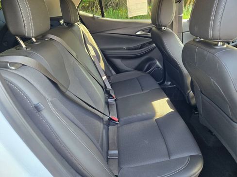 Certified 2025 Buick Encore GX Preferred FWD image 10