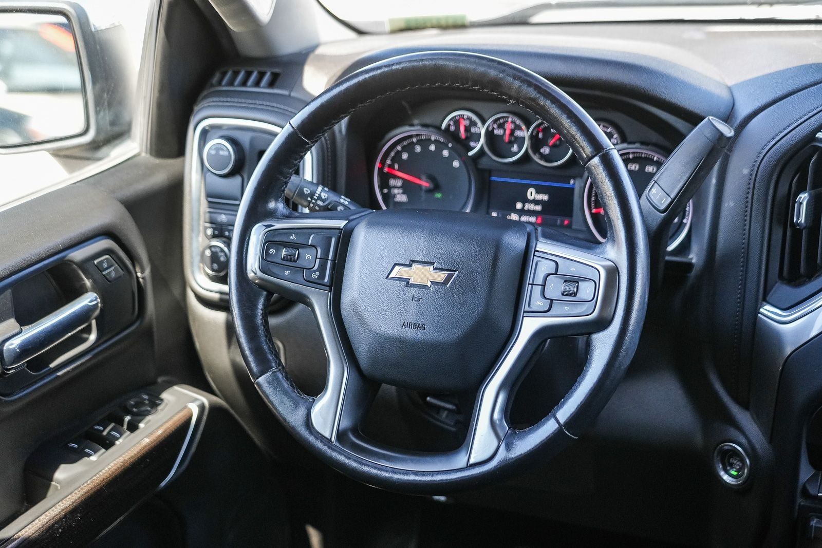 Used 2021 Chevrolet Silverado 1500 LT w/ Bed Protection Package RWD image 15