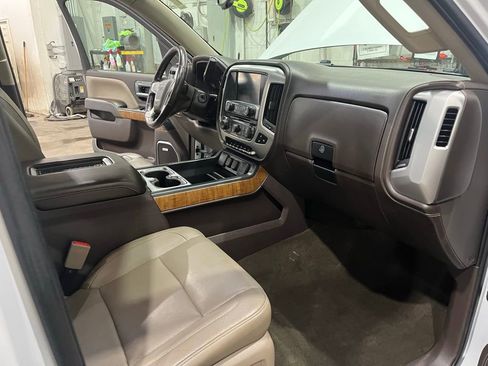 Used 2018 GMC Sierra 1500 SLT image 23