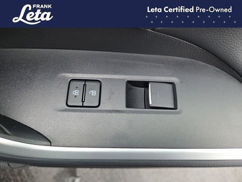 Used 2025 Toyota RAV4 XLE image 30