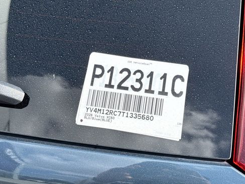 Certified 2026 Volvo XC60 B5 Plus AWD/4WD image 34