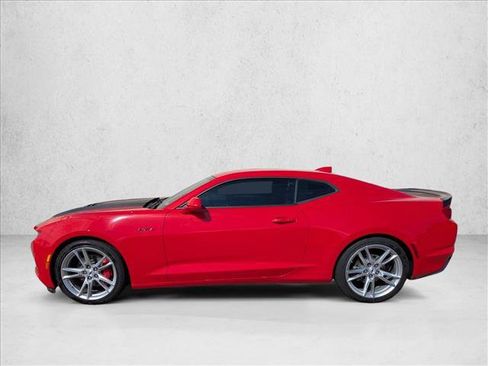 Used 2021 Chevrolet Camaro LT w/ Technology Package RWD image 8