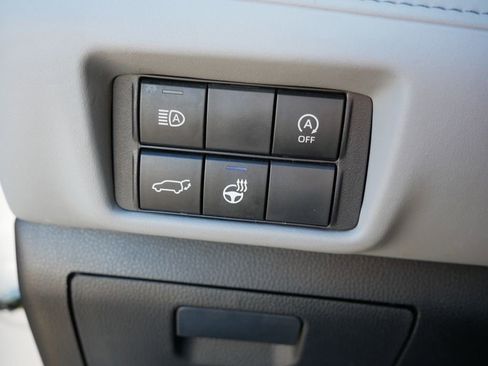Used 2023 Toyota Highlander Limited AWD/4WD image 28
