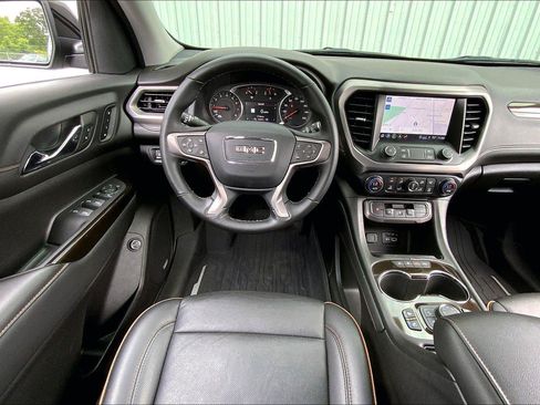 Used 2023 GMC Acadia AT4 w/ Preferred Package AWD/4WD image 5