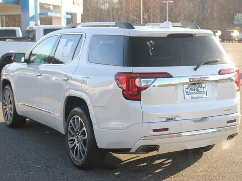 Used 2022 GMC Acadia Denali w/ Denali Ultimate Package image 5