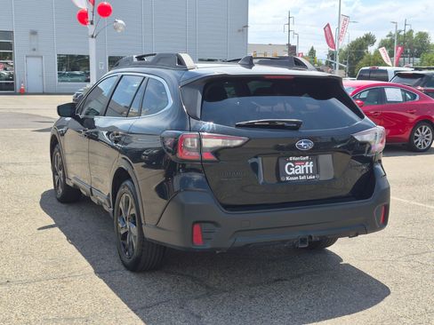 Used 2020 Subaru Outback Onyx Edition XT AWD/4WD image 8