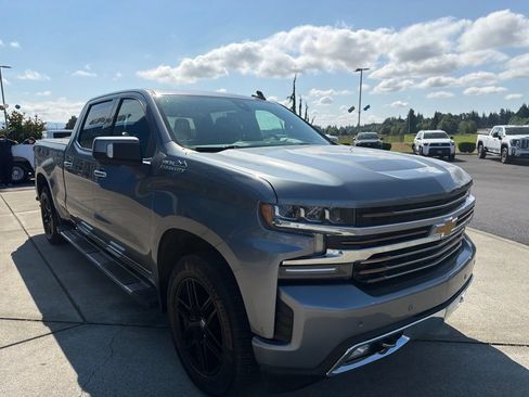 Used 2021 Chevrolet Silverado 1500 High Country w/ Technology Package AWD/4WD image 7
