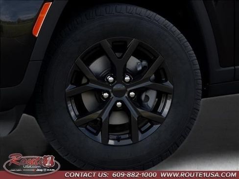New 2026 Jeep Grand Cherokee L 4WD image 9