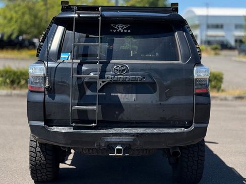 Used 2016 Toyota 4Runner SR5 Premium AWD/4WD image 4