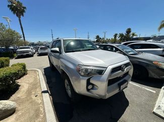 Used 2020 Toyota 4Runner SR5 AWD/4WD video 2