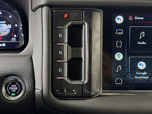 Used 2022 GMC Yukon Denali image 15