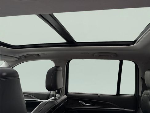 Used 2023 Jeep Grand Cherokee 30th Anniversary AWD/4WD image 22