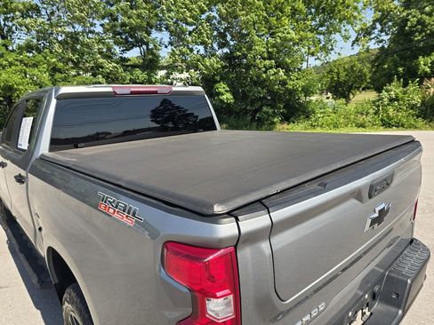Used 2023 Chevrolet Silverado 1500 LT Trail Boss w/ Protection Package AWD/4WD image 12