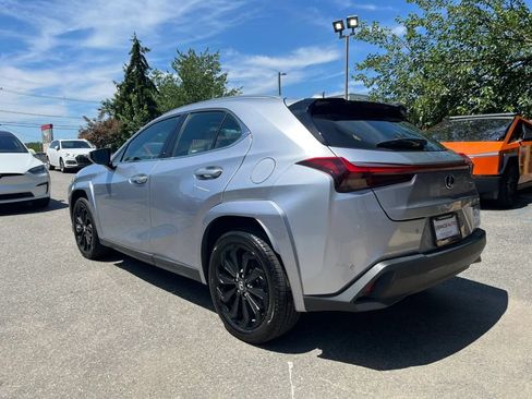 Used 2023 Lexus UX 250h AWD w/ Accessory Package (Z2) image 5