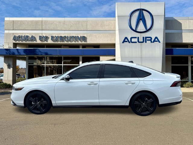 Used 2025 Honda Accord Sport image 4