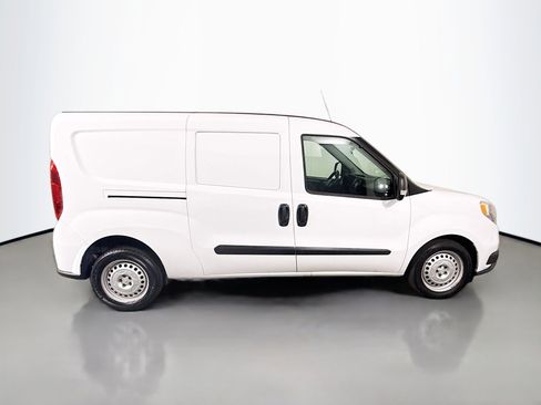 Used 2022 RAM ProMaster City Tradesman image 11