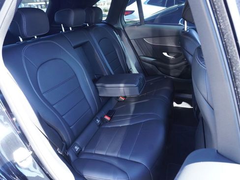 Used 2022 Mercedes-Benz GLC 300 image 9