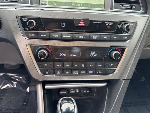 Used 2016 Hyundai Sonata Limited image 26