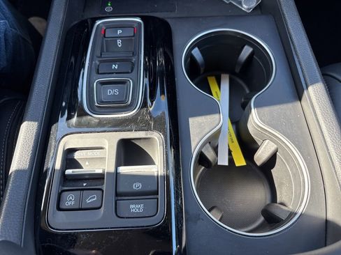 Used 2025 Honda Pilot EX-L image 26