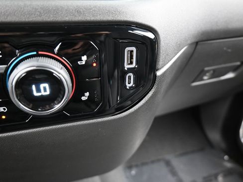 Used 2023 Chevrolet Silverado 1500 RST image 26