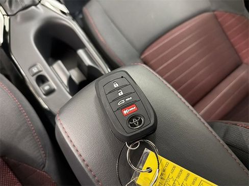 Used 2025 Toyota Corolla SE image 26