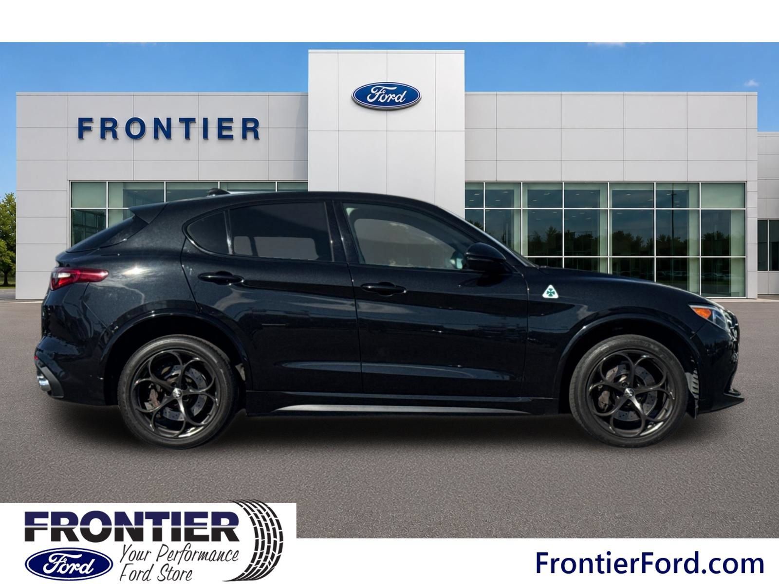 Used 2019 Alfa Romeo Stelvio Quadrifoglio AWD/4WD image 4