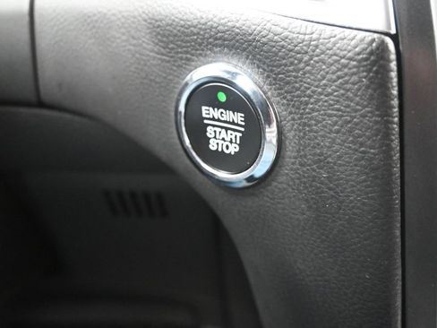 Used 2024 Ford Edge Titanium image 25