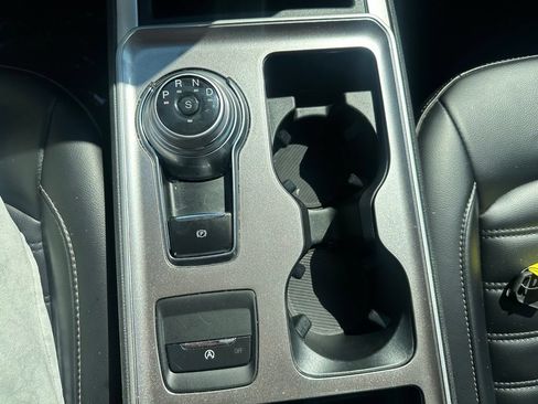 Used 2024 Ford Edge SEL AWD/4WD image 19