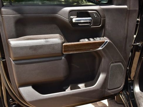Used 2021 Chevrolet Silverado 1500 LT w/ LPO, Dark Essentials Package RWD image 35