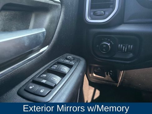 Used 2019 RAM 1500 Big Horn AWD/4WD image 18