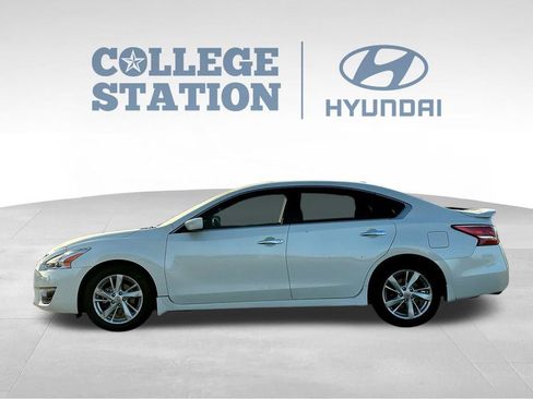 Used 2013 Nissan Altima 2.5 SV FWD image 7