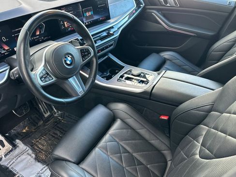 Used 2024 BMW X5 sDrive40i w/ M Sport Package RWD image 9