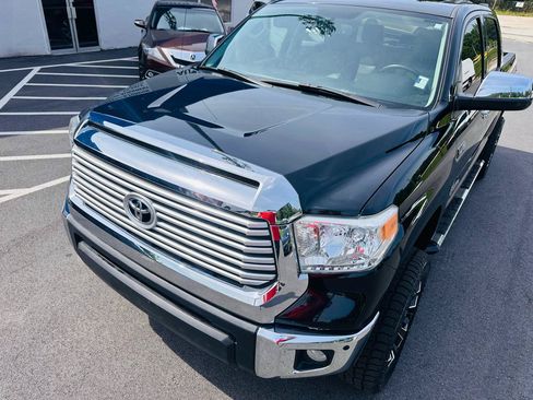 Used 2015 Toyota Tundra Limited w/ Limited Premium Package RWD image 9