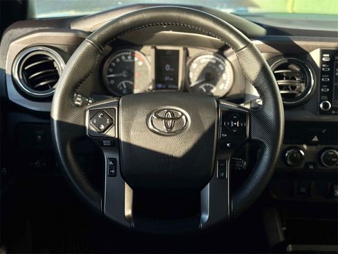 Certified 2023 Toyota Tacoma TRD Off-Road image 14