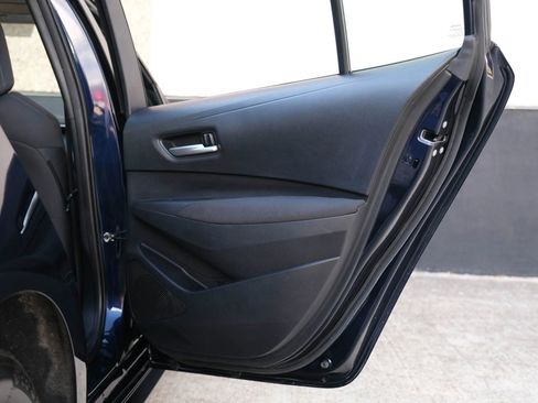 Used 2021 Toyota Corolla LE image 28