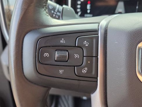 Used 2022 GMC Sierra 1500 SLT w/ SLT Premium Plus Package AWD/4WD image 26