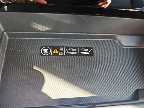 New 2026 Chevrolet Suburban Premier image 17