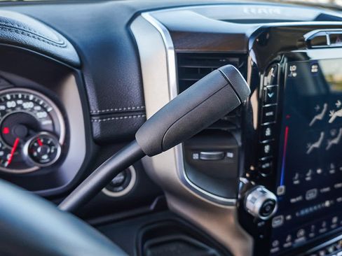 Used 2024 RAM 2500 Laramie image 22