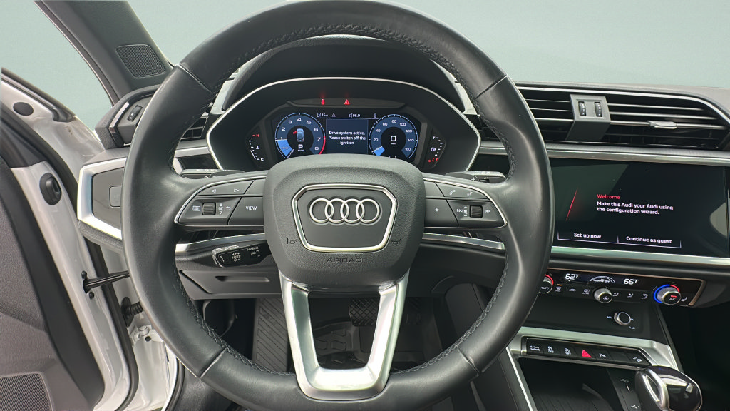 Used 2024 Audi Q3 2.0T Premium w/ Convenience Package AWD/4WD image 16