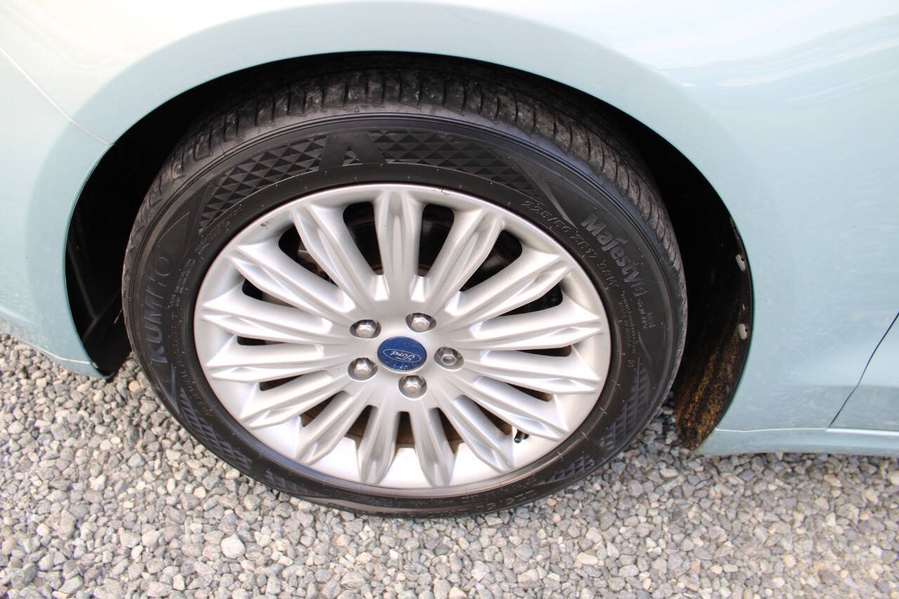 Used 2014 Ford Fusion SE w/ Equipment Group 502A FWD image 26