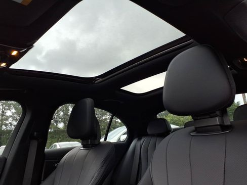 Used 2026 Mercedes-Benz E 350 4MATIC Sedan image 18