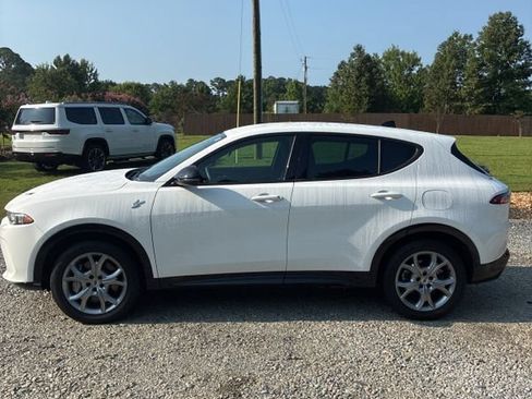Used 2025 Dodge Hornet R/T AWD/4WD image 3