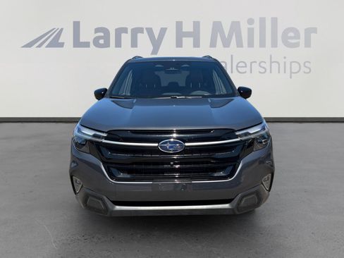 Used 2025 Subaru Forester Touring image 8