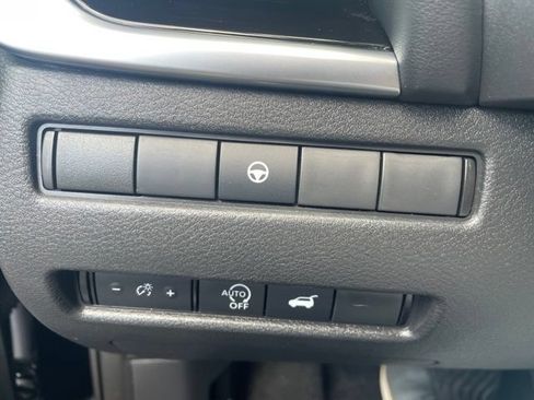 Used 2023 Nissan Rogue SL w/ SL Premium Package AWD/4WD image 18